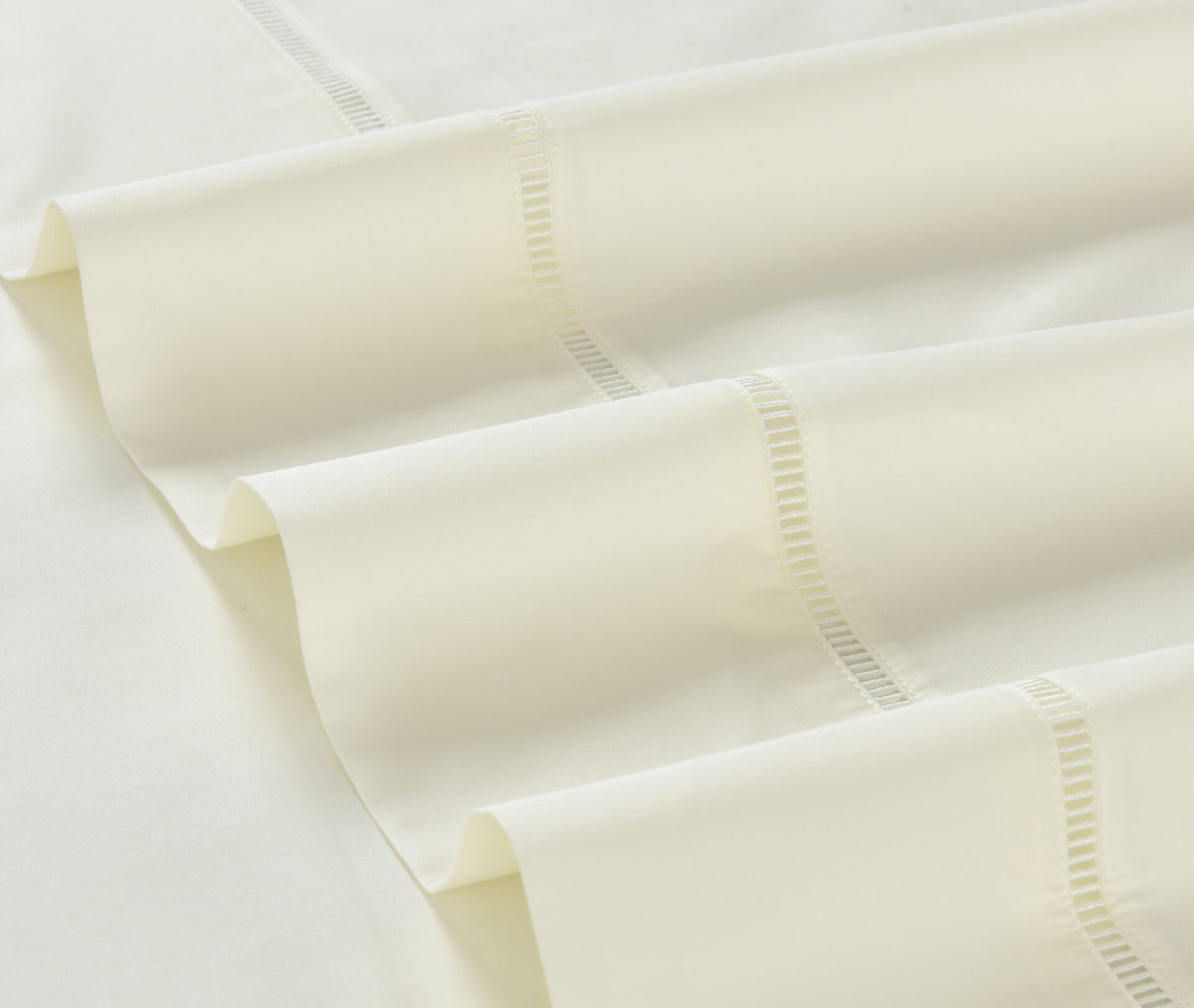 Venice (Ivory) (ΣΕΤ ΣΕΝΤΟΝΙΑ Υ/Δ 245×270+2 ΜΑΞ/ΘΗΚΕΣ 52×75) 300TC