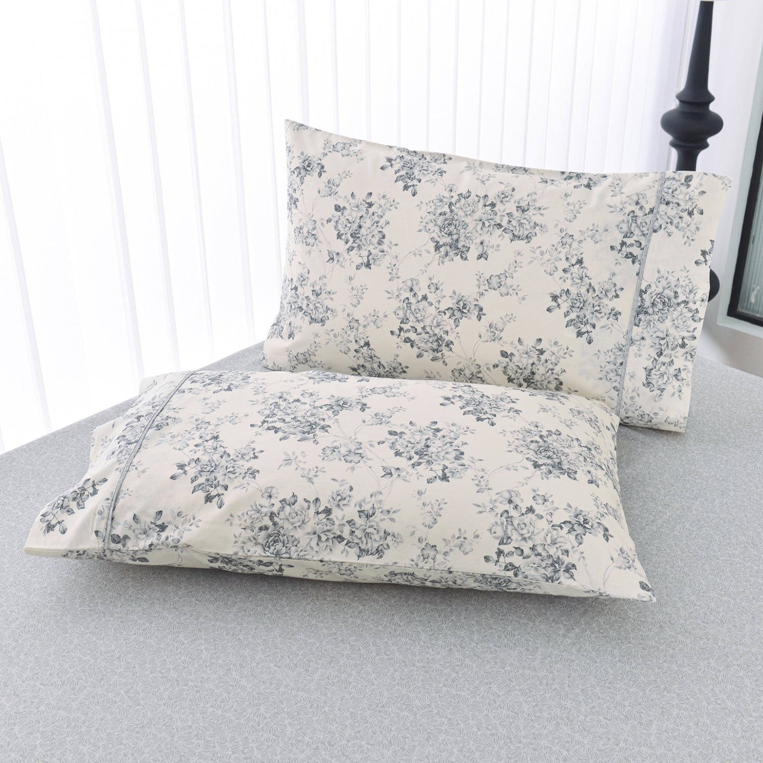 Lucia (ΣΕΤ ΣΕΝΤΟΝΙΑ Υ/Δ 245×270+2 ΜΑΞ/ΘΗΚΕΣ 52×75) 220TC