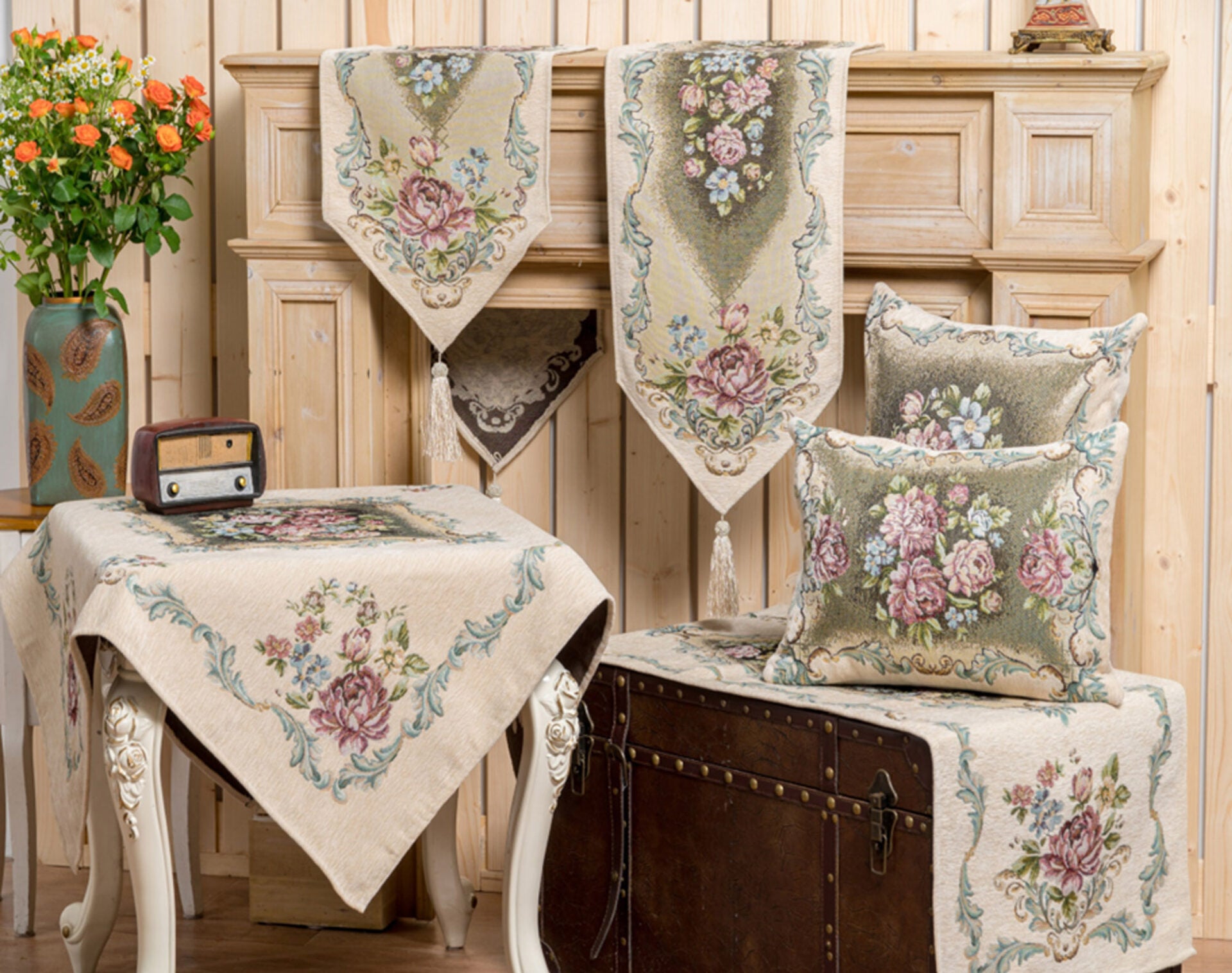 Liolios | (Στόφα-DAMASCO) Beige Καρέ